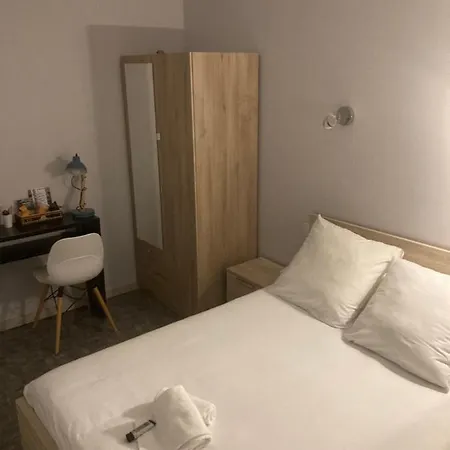 Hotel De La Foret 2*