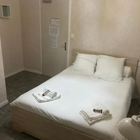 De La Foret Hotel