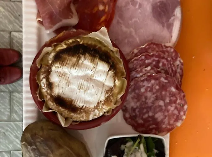 فندق De La Foret سا يْليرْ دو ري