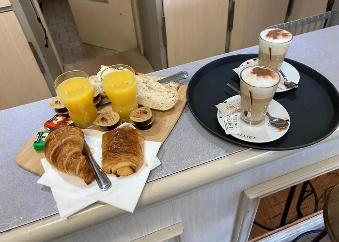 De La Foret 2* سا يْليرْ دو ري